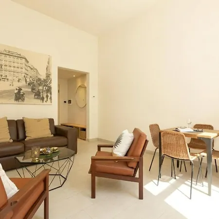 Appartamento Lovely Cozy Nazionale 4 *